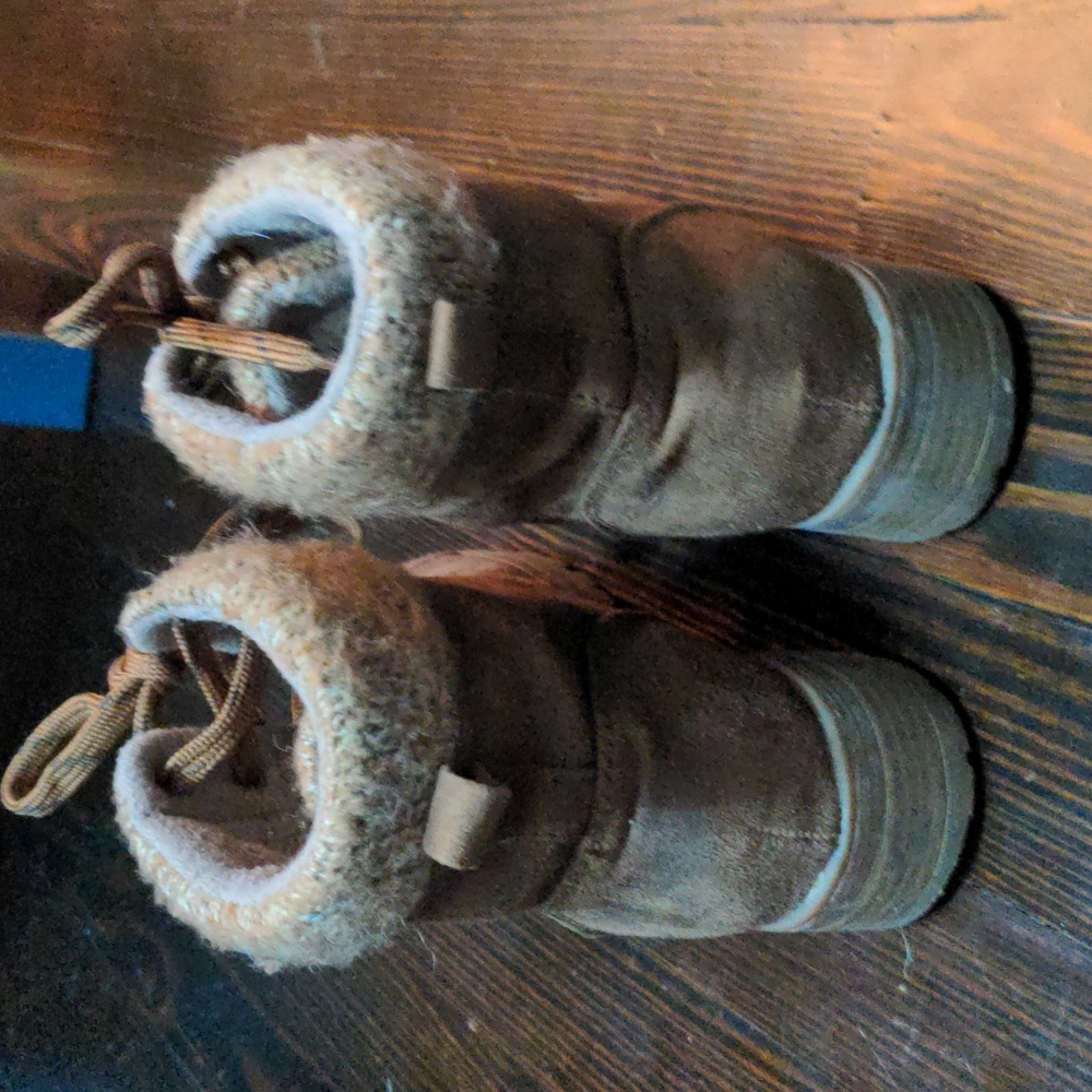 Sherpa Chelsea boots with lace, size 7 - Picture 3 of 4